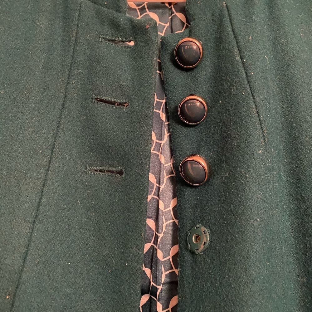 Green Coat - Picture 5 of 6